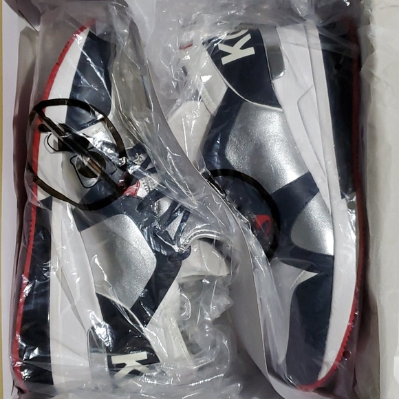 MICHAEL Kors Liv Metallic Leather Trainer - Picture 3 of 8